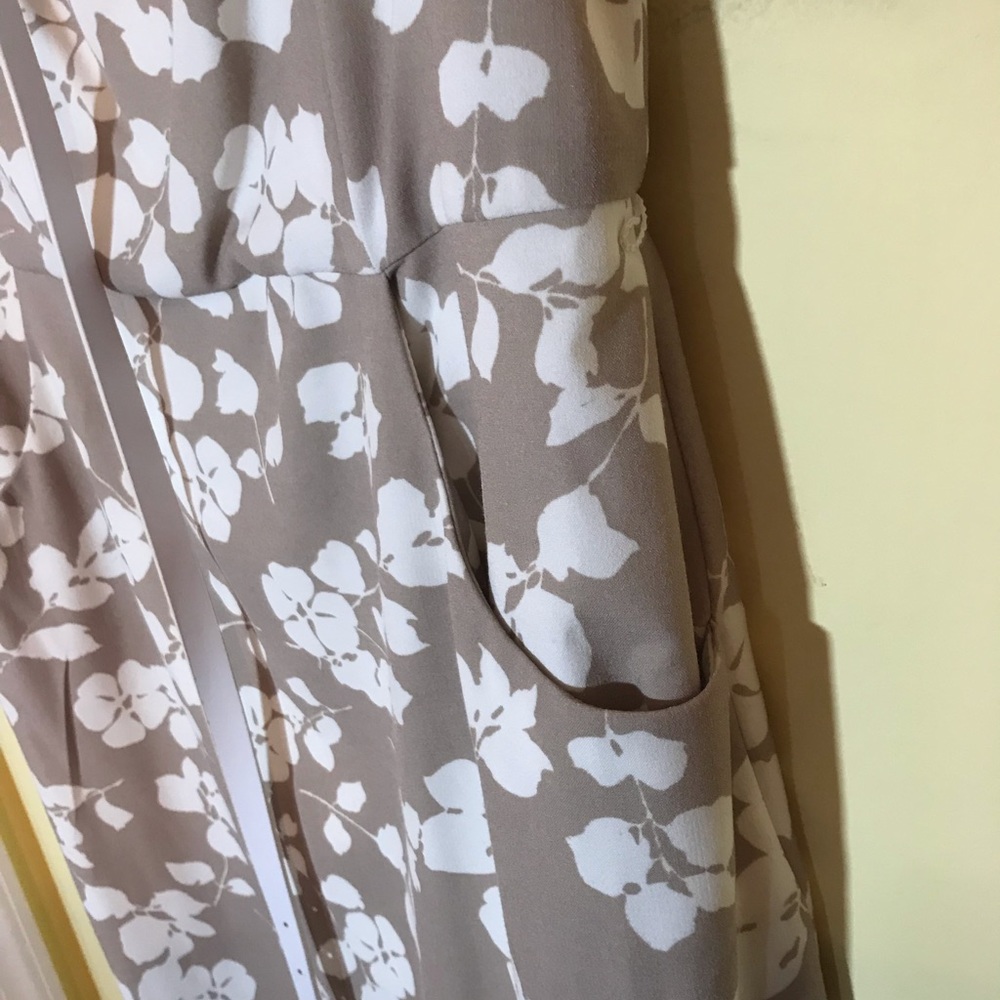 Chaps Floral Dress with Pockets and Belt - Picture 3 of 3